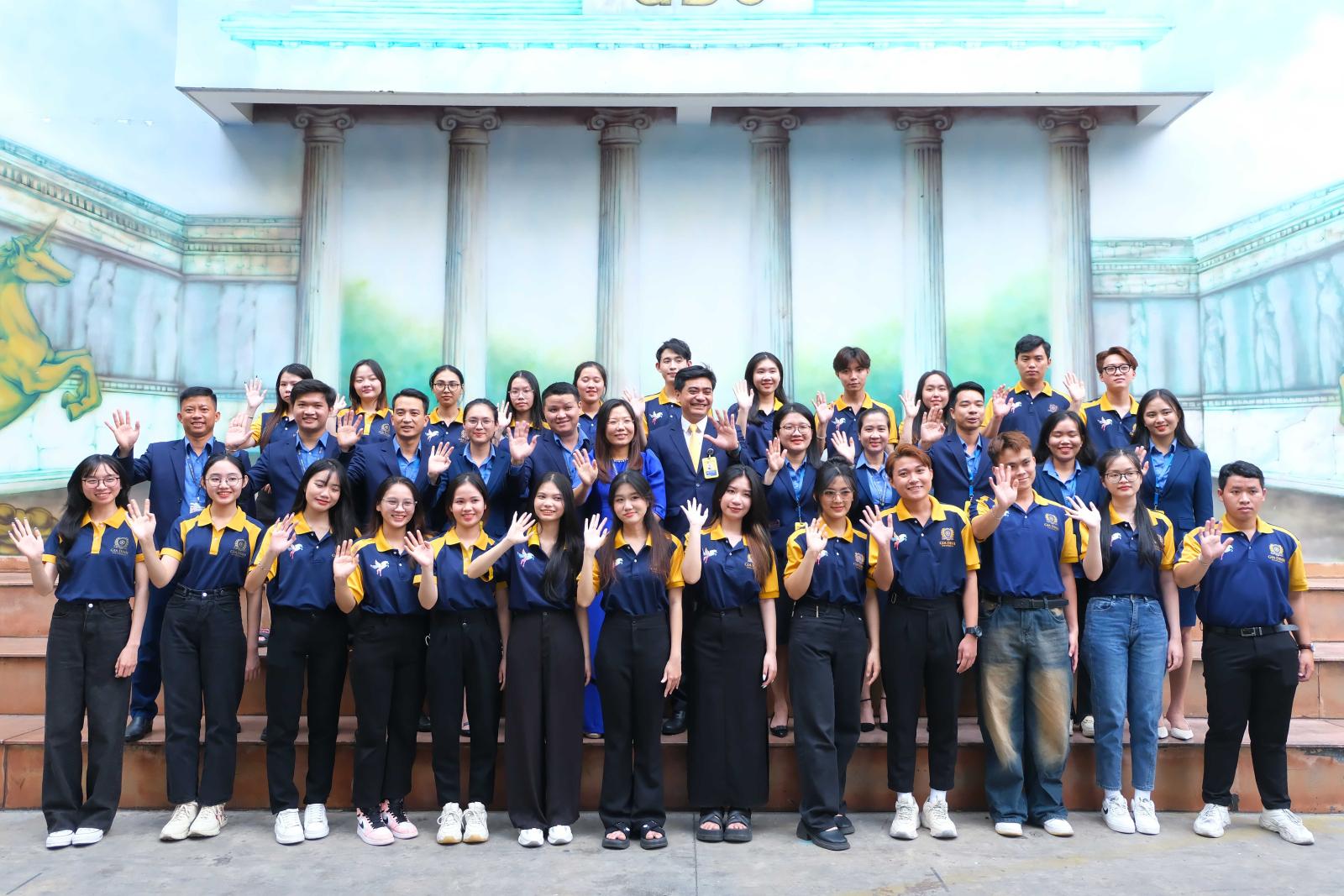 các nguồn học bổng ngành luật từ chính phủ, trường học, tổ chức, doanh nghiệp