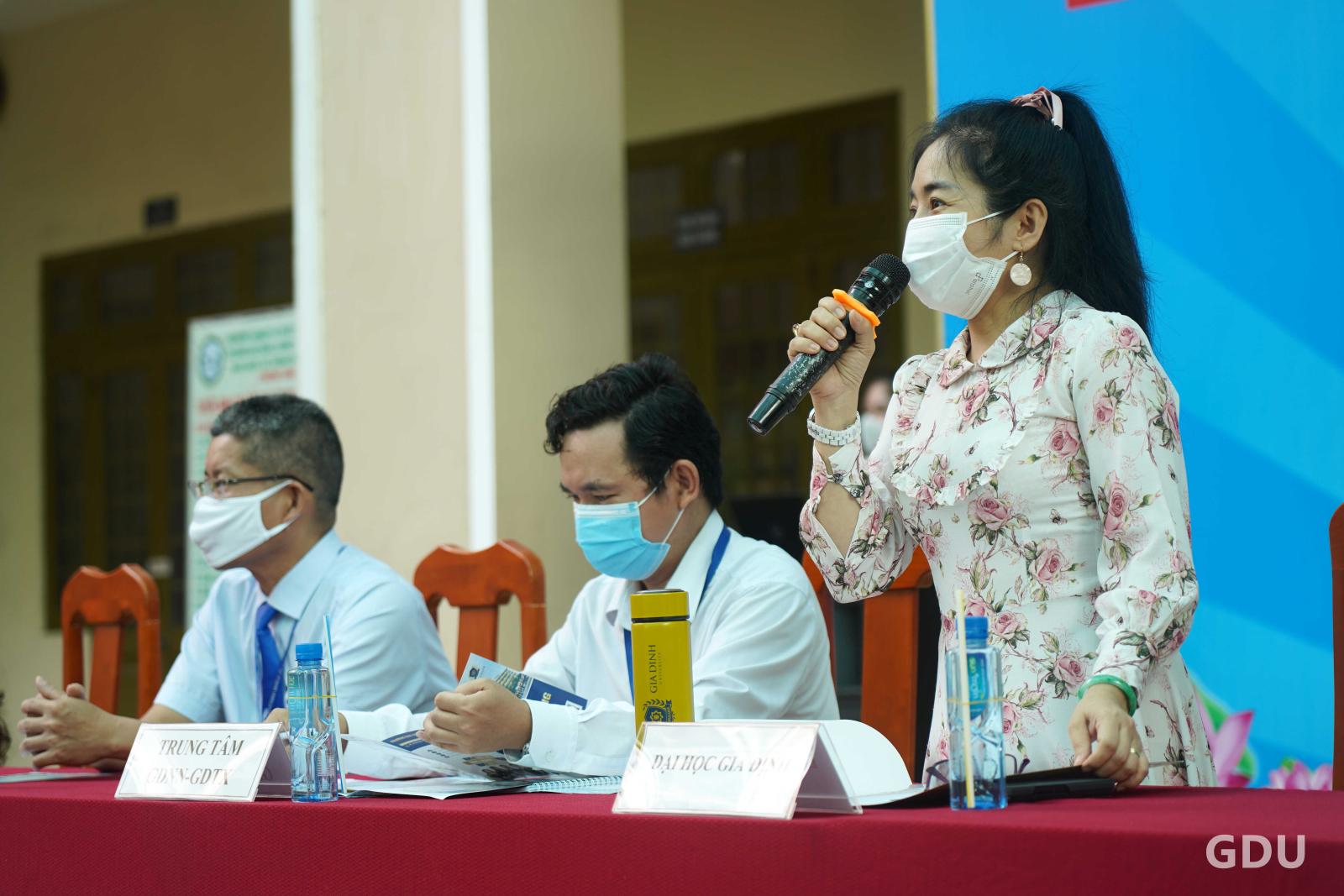 Câu hỏi thường gặp chỉ tiêu tuyển sinh cử nhân Luật