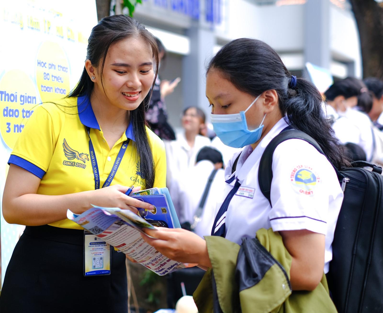 Các chi phí ẩn khi học ngành Luật