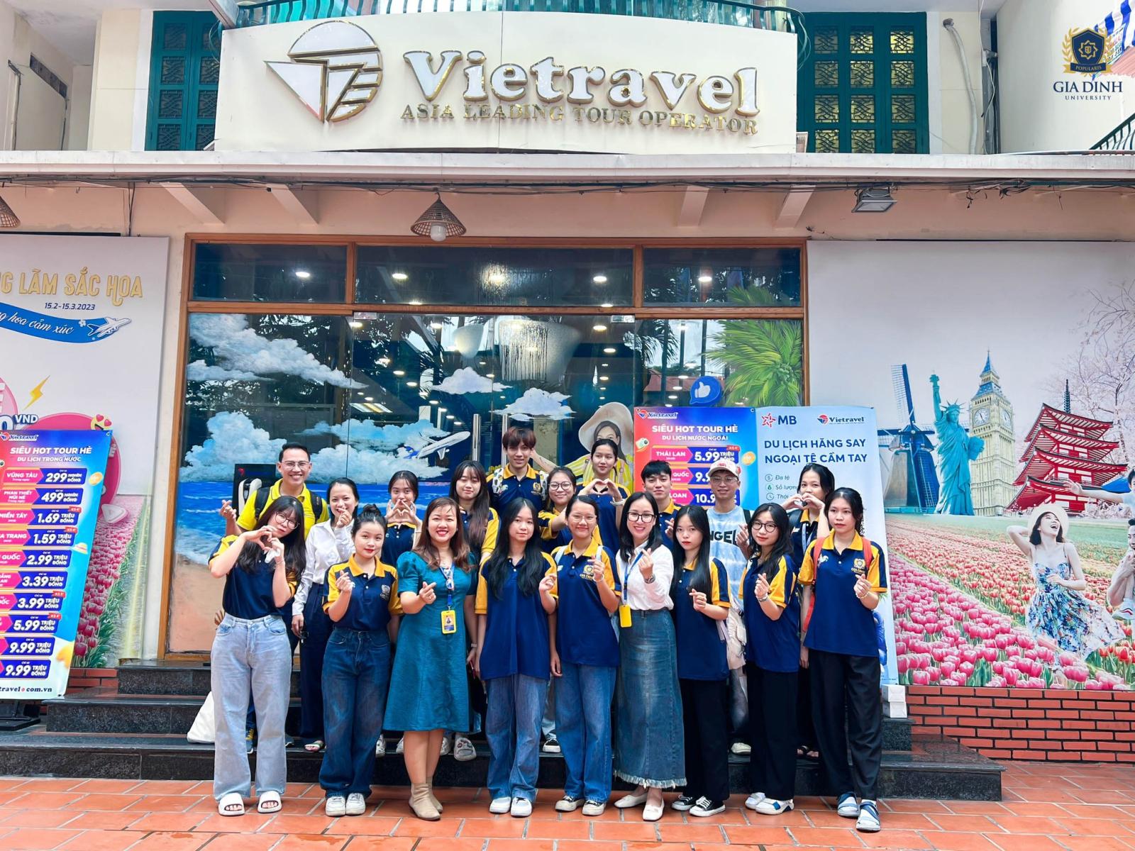 Cơ Hội Việc Làm Và Phát Triển Sự Nghiệp Nghề Quản Lý Hồ Sơ Pháp Lý Rộng Mở Với Nhiều Vị Trí