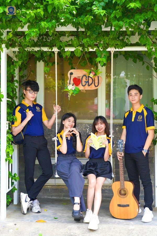 Công dân chấp hành pháp luật