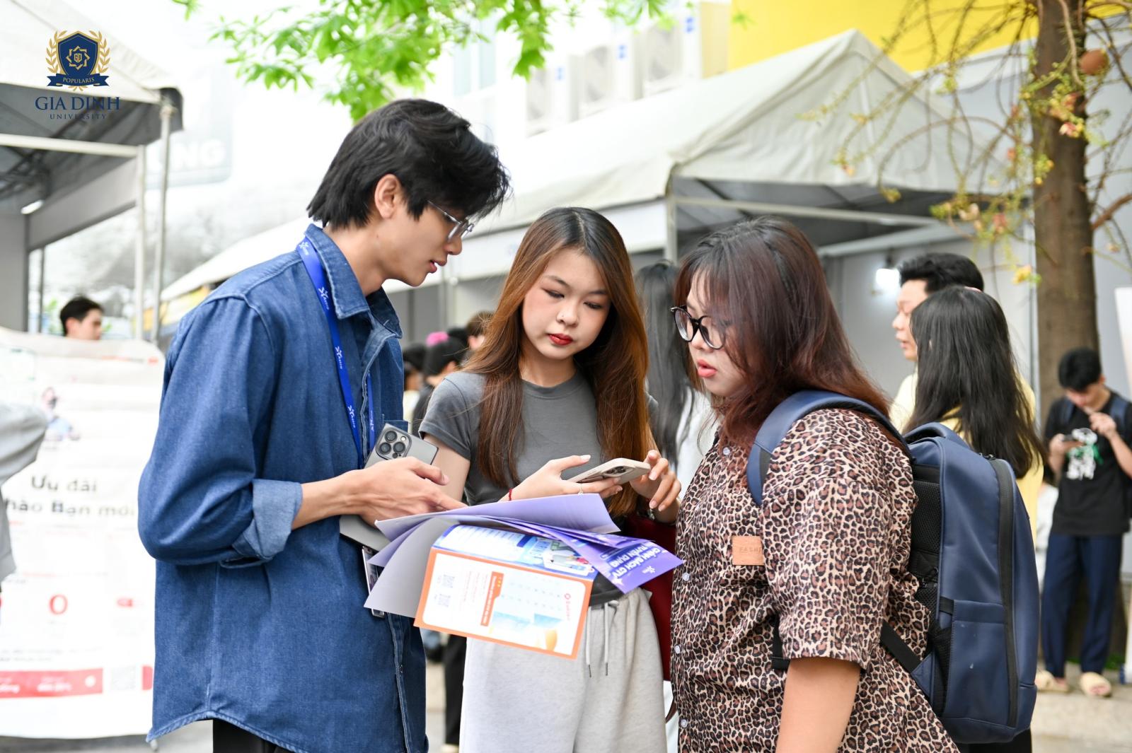 Học Luật mở ra nhiều cơ hội nghề nghiệp hấp dẫn