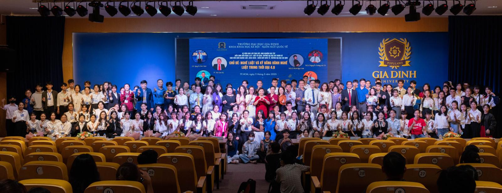 Học phí cử nhân ngành Luật bao nhiêu tiền một năm