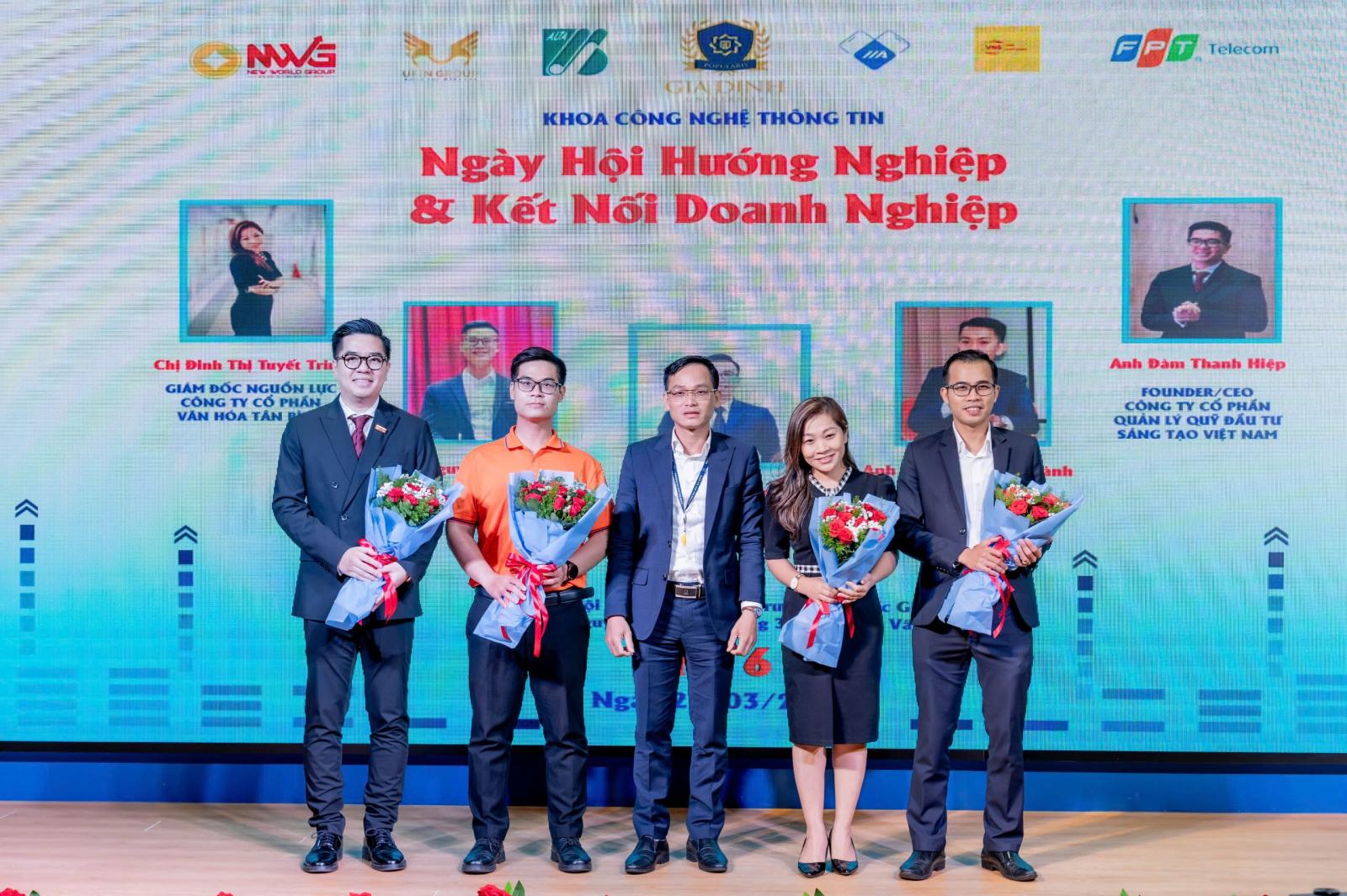 Lời khuyên cho sinh viên muốn theo học ngành Luật và chuẩn bị cho sự nghiệp