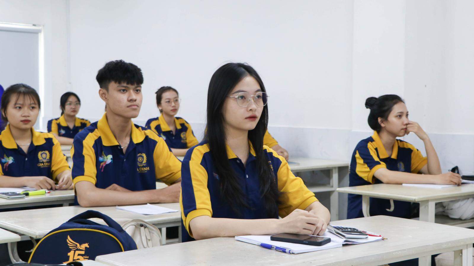 Sự khác biệt giữa năng lực pháp luật dân sự và năng lực hành vi dân sự.
