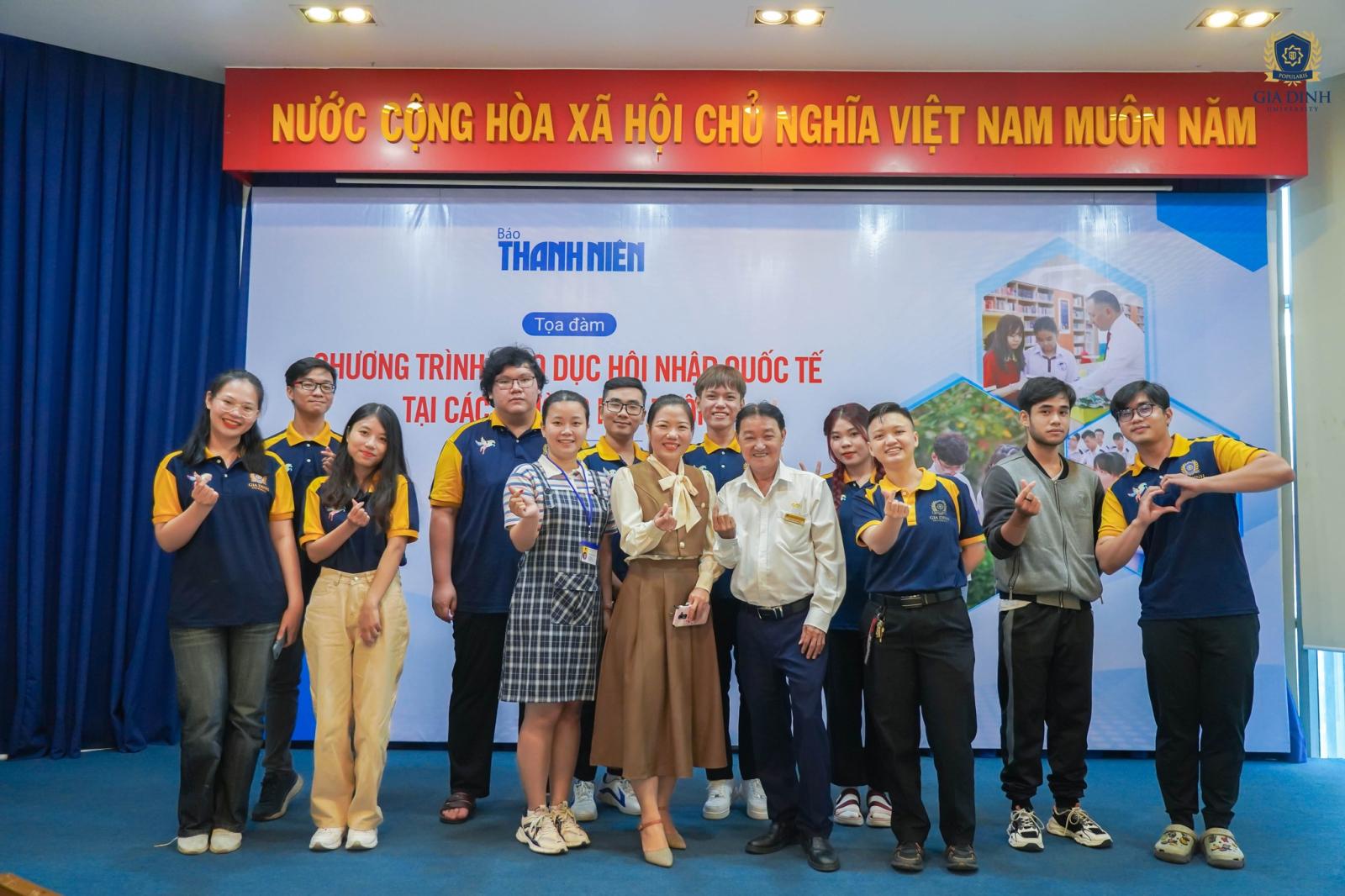 Ngoại ngữ tiếng Anh quan trọng trong ngành luật hội nhập quốc tế