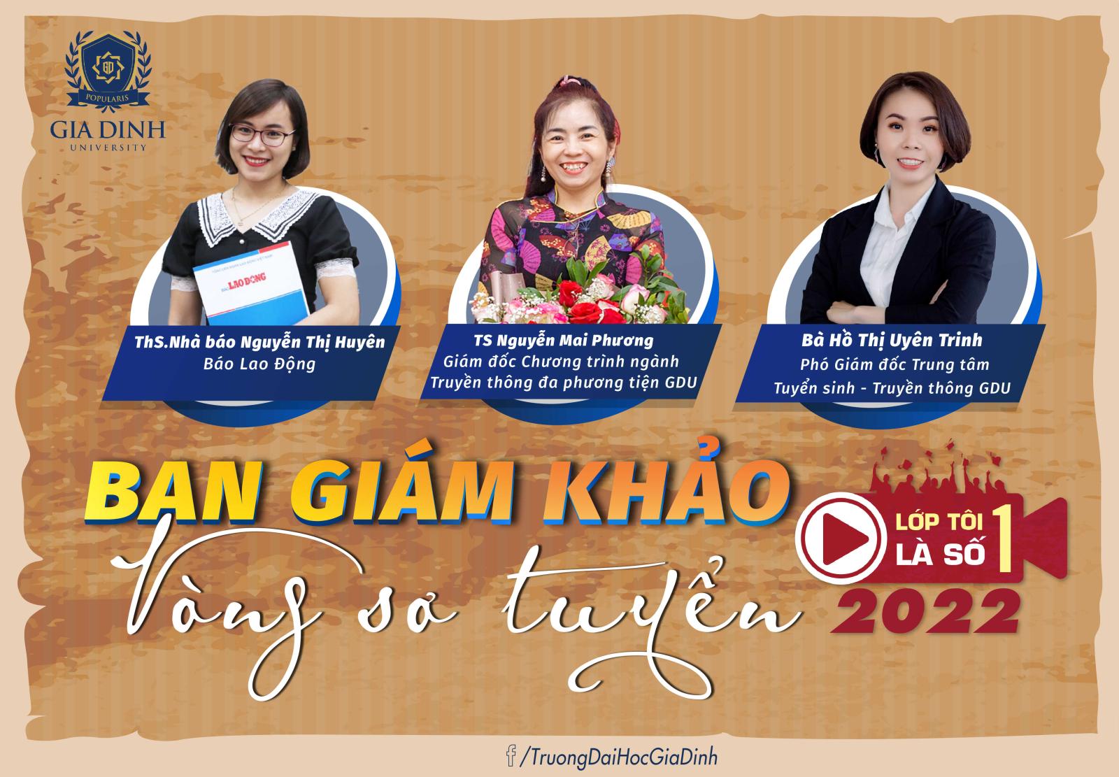 Nhà báo phỏng vấn nhân vật