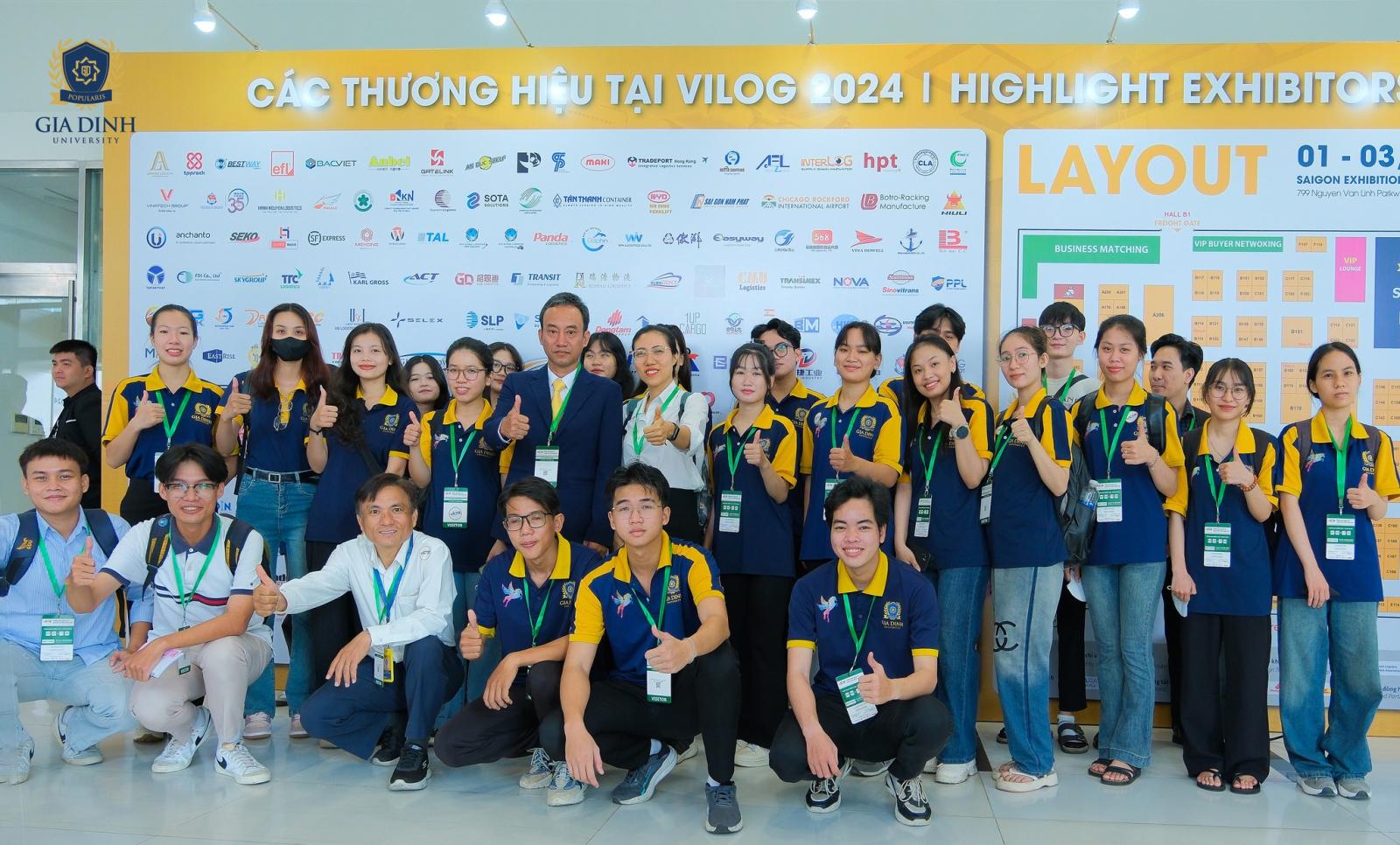 Sinh viên ngành luật hào hứng với nghề nghiệp tương lai