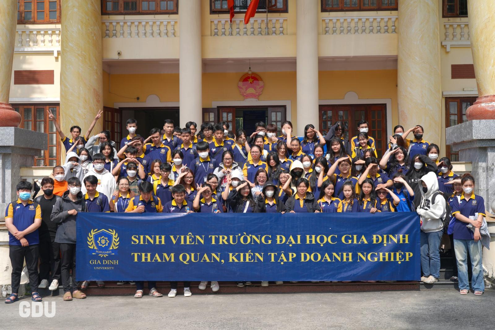 Sinh viên Luật thực tập tại Tòa án